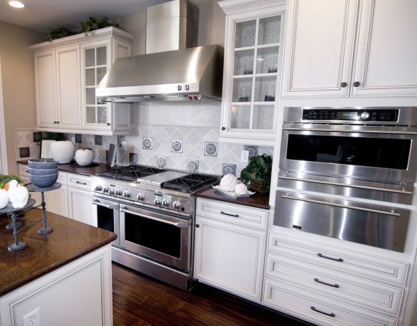 Custom Cabinet Building in Floresville